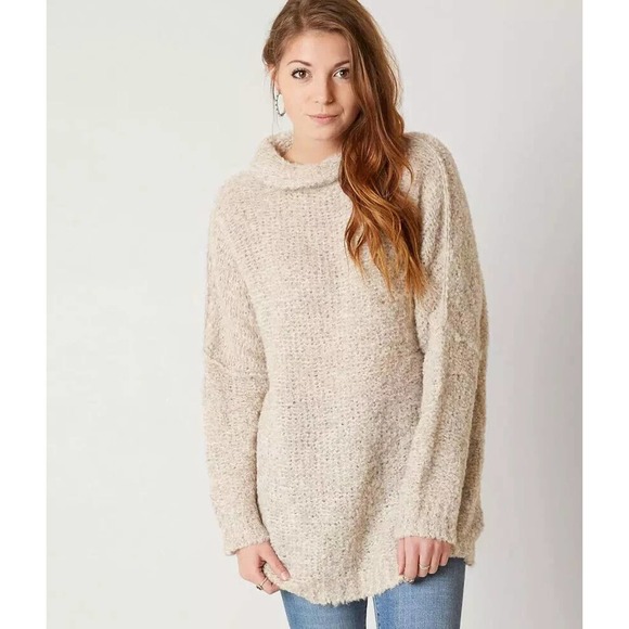 Free People Sweaters - Free People Size M Cream Alpaca Blend She's All That Oversized Sweater Knit